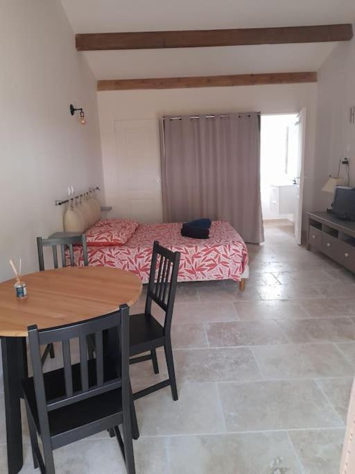 Nouveaute Studio Sur Les Hauteurs. Robion Extérieur photo
